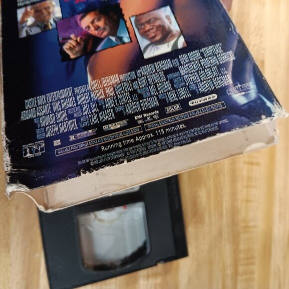 Striptease 1996 VHS Demi Moore Castle Rock Entertainment Andrew Bergman VTG - Picture 8 of 8